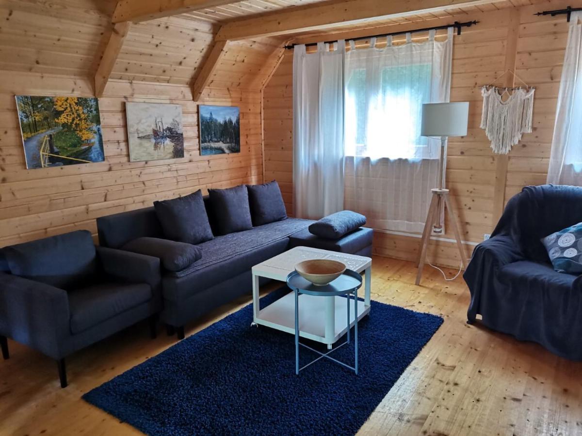 Villa Agroturystyka "Trzy Deby" W Sasinie à Sasino Extérieur photo