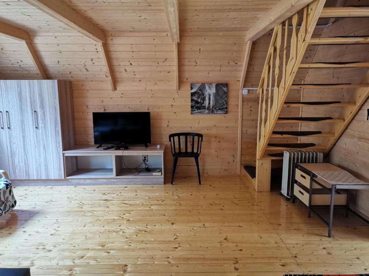 Villa Agroturystyka "Trzy Deby" W Sasinie à Sasino Extérieur photo