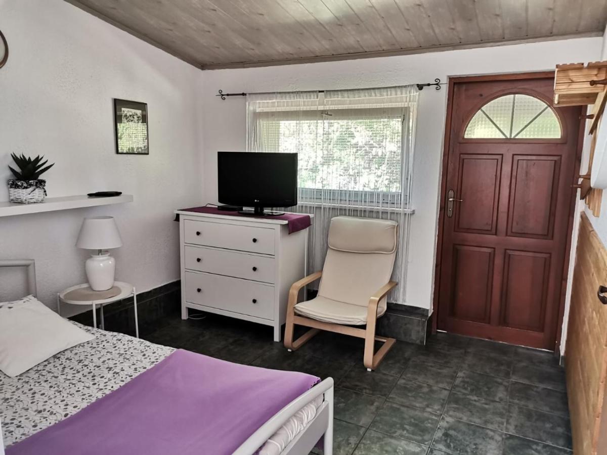 Villa Agroturystyka "Trzy Deby" W Sasinie à Sasino Extérieur photo