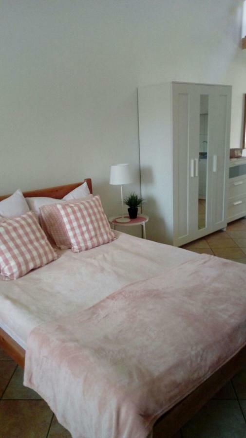 Villa Agroturystyka "Trzy Deby" W Sasinie à Sasino Extérieur photo